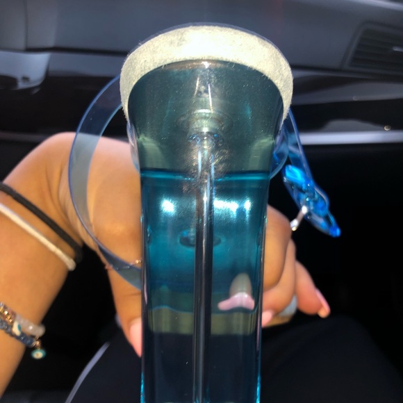 BRAND NEW SEASON 7 YEEZY BLUE TINTED CLEAR HEELS - Picture 5 of 5